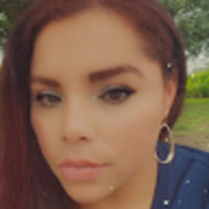 Meet your Posher, Elisa